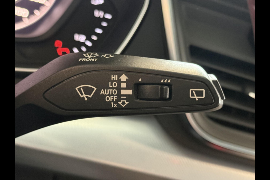 Audi Q5 50 TFSI e quattro Pro Line S Line Plugin Hybrid Navigatie Cruise Control Climate Control LED Koplampen Parkeersensoren Rondom Stoelverwarming Virtual Cockpit