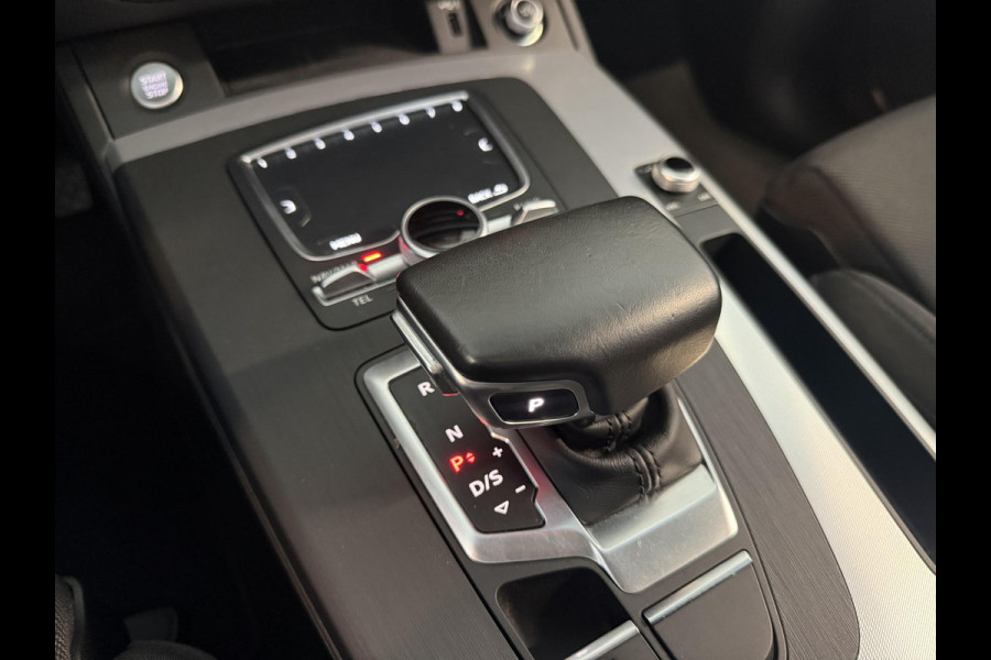 Audi Q5 50 TFSI e quattro Pro Line S Line Plugin Hybrid Navigatie Cruise Control Climate Control LED Koplampen Parkeersensoren Rondom Stoelverwarming Virtual Cockpit
