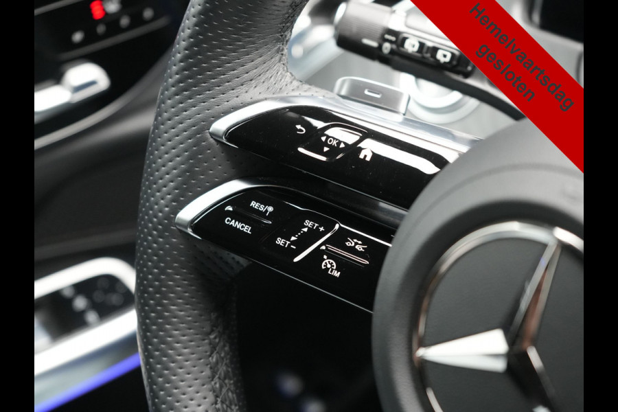 Mercedes-Benz E-Klasse Estate 300 e AMG Line PHEV 313pk INCL BTW Dealer O.H. | Trekhaak Af Fabriek | Adaptive Cruise | 360 Camera | Digital Light | Alcantara Sportstoelen Memory & Verwarmd | Sfeerverlichting | Keyless | Blis | Navigatie | DAB | Plug In Hybrid |