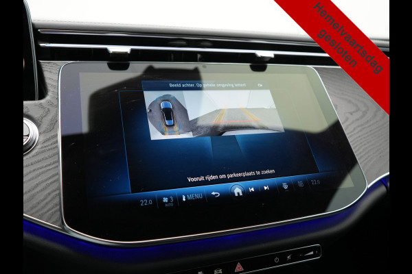 Mercedes-Benz E-Klasse Estate 300 e AMG Line PHEV 313pk INCL BTW Dealer O.H. | Trekhaak Af Fabriek | Adaptive Cruise | 360 Camera | Digital Light | Alcantara Sportstoelen Memory & Verwarmd | Sfeerverlichting | Keyless | Blis | Navigatie | DAB | Plug In Hybrid |