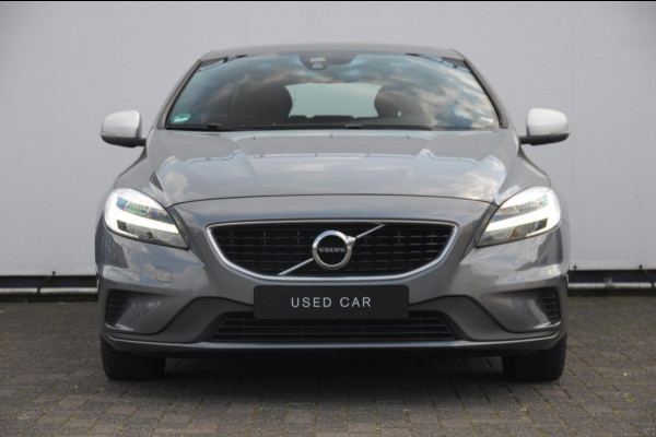 Volvo V40 T4 190PK Automaat Business Sport / Trekhaak / Leder met alcantara interieur / R-Design / Stoelverwarming / Bluetooth / Parkeersensoren / navigatie