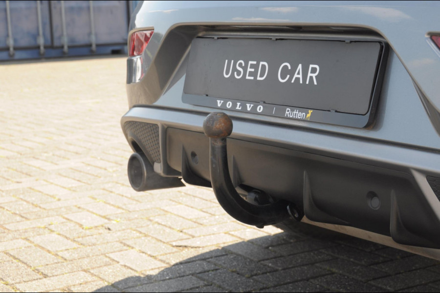 Volvo V40 T4 190PK Automaat Business Sport / Trekhaak / Leder met alcantara interieur / R-Design / Stoelverwarming / Bluetooth / Parkeersensoren / navigatie