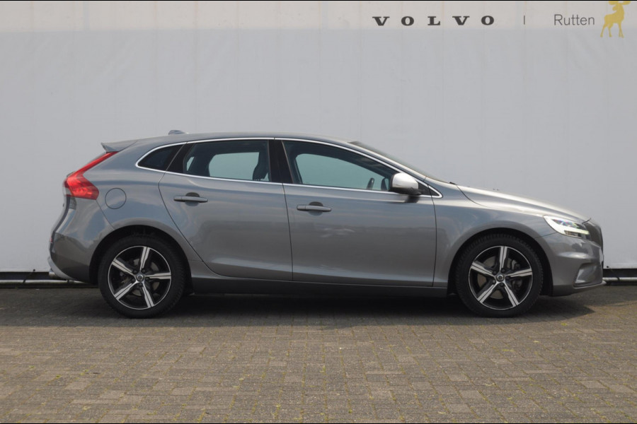 Volvo V40 T4 190PK Automaat Business Sport / Trekhaak / Leder met alcantara interieur / R-Design / Stoelverwarming / Bluetooth / Parkeersensoren / navigatie
