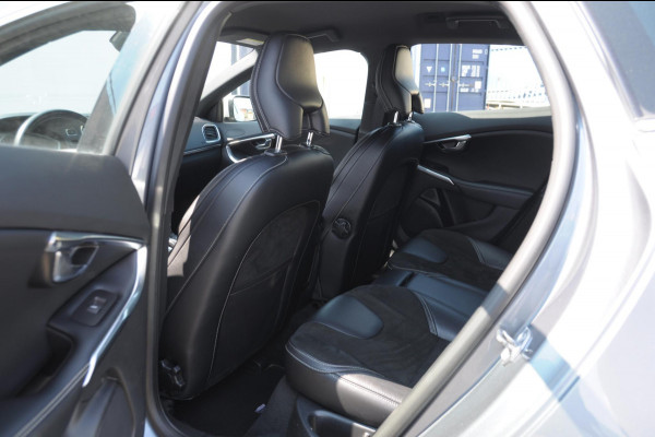 Volvo V40 T4 190PK Automaat Business Sport / Trekhaak / Leder met alcantara interieur / R-Design / Stoelverwarming / Bluetooth / Parkeersensoren / navigatie