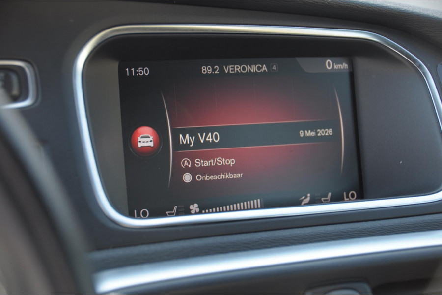 Volvo V40 T4 190PK Automaat Business Sport / Trekhaak / Leder met alcantara interieur / R-Design / Stoelverwarming / Bluetooth / Parkeersensoren / navigatie