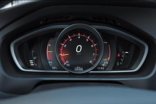 Volvo V40 T4 190PK Automaat Business Sport / Trekhaak / Leder met alcantara interieur / R-Design / Stoelverwarming / Bluetooth / Parkeersensoren / navigatie