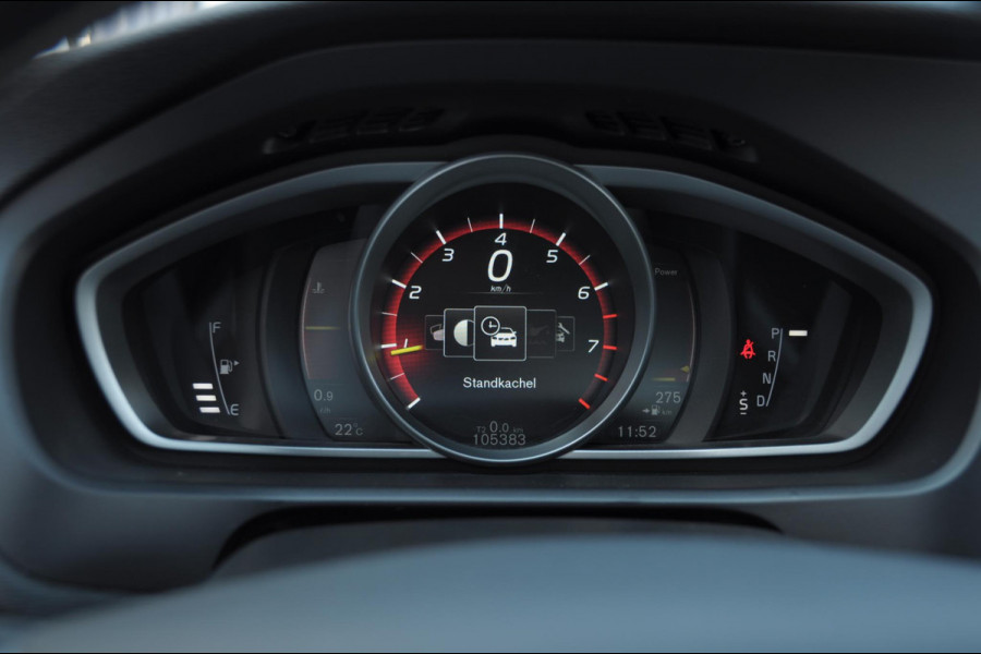 Volvo V40 T4 190PK Automaat Business Sport / Trekhaak / Leder met alcantara interieur / R-Design / Stoelverwarming / Bluetooth / Parkeersensoren / navigatie