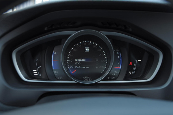 Volvo V40 T4 190PK Automaat Business Sport / Trekhaak / Leder met alcantara interieur / R-Design / Stoelverwarming / Bluetooth / Parkeersensoren / navigatie