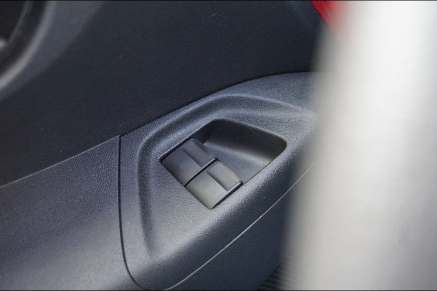Citroën C1 1.0 VTi Feel | ZUINIG | AIRCO | BLUETOOTH | ELEK. RAMEN