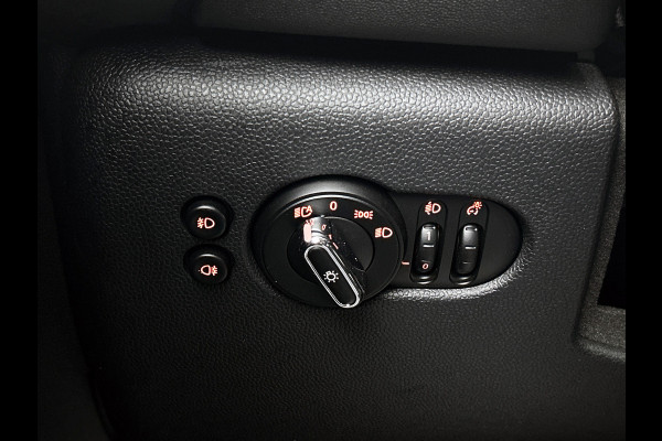 MINI Mini Electric Business Edition 33 kWh (NL-auto, Dealer OndH, Navi, Carplay, Parkeersensoren, Cruise Con, Climate,Etc)