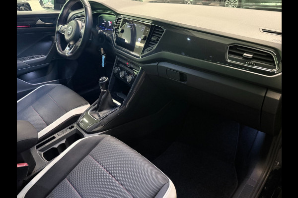 Volkswagen T-Roc 1.0 TSI Sport V-COCKPIT/NAVI/CAM/DAB/CARPLAY/ECC/PDC/CRUISE///