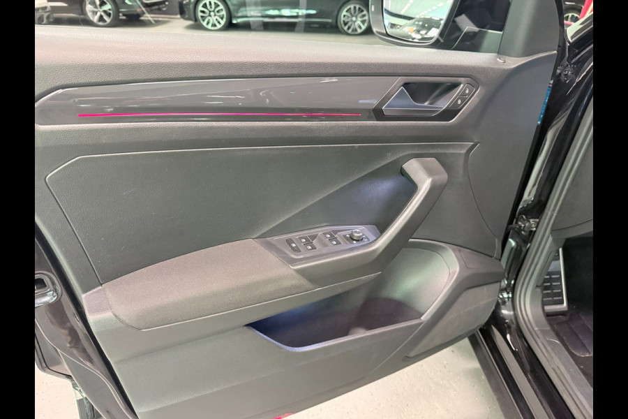 Volkswagen T-Roc 1.0 TSI Sport V-COCKPIT/NAVI/CAM/DAB/CARPLAY/ECC/PDC/CRUISE///