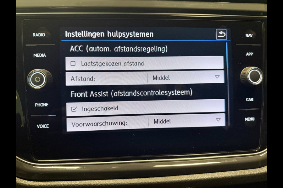 Volkswagen T-Roc 1.0 TSI Sport V-COCKPIT/NAVI/CAM/DAB/CARPLAY/ECC/PDC/CRUISE///