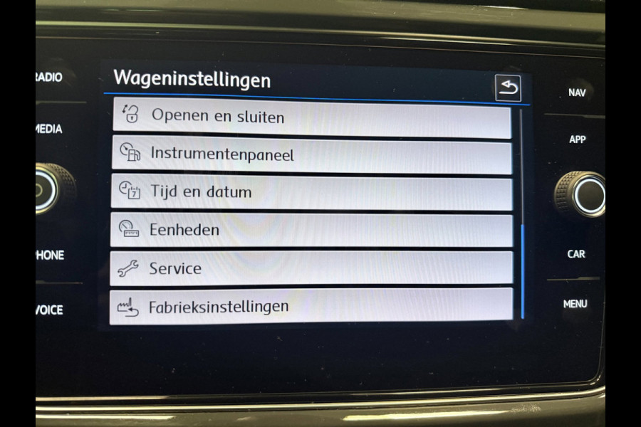 Volkswagen T-Roc 1.0 TSI Sport V-COCKPIT/NAVI/CAM/DAB/CARPLAY/ECC/PDC/CRUISE///