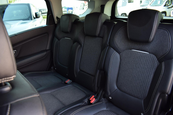 Renault Grand Scénic 1.3 TCe Techno 7p. | 18" Lm Velgen | achteruitrijcamera | Navi | Cruise |