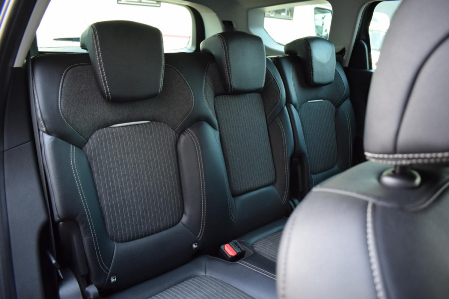 Renault Grand Scénic 1.3 TCe Techno 7p. | 18" Lm Velgen | achteruitrijcamera | Navi | Cruise |