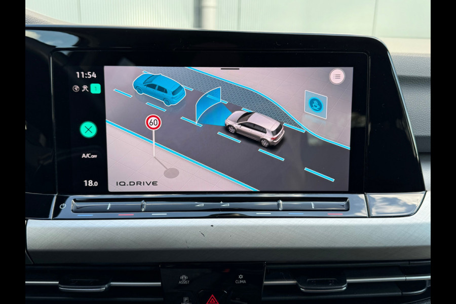 Volkswagen Golf 1.0 TSI Life * Automaat * Camera * Visueel Cockpit *
