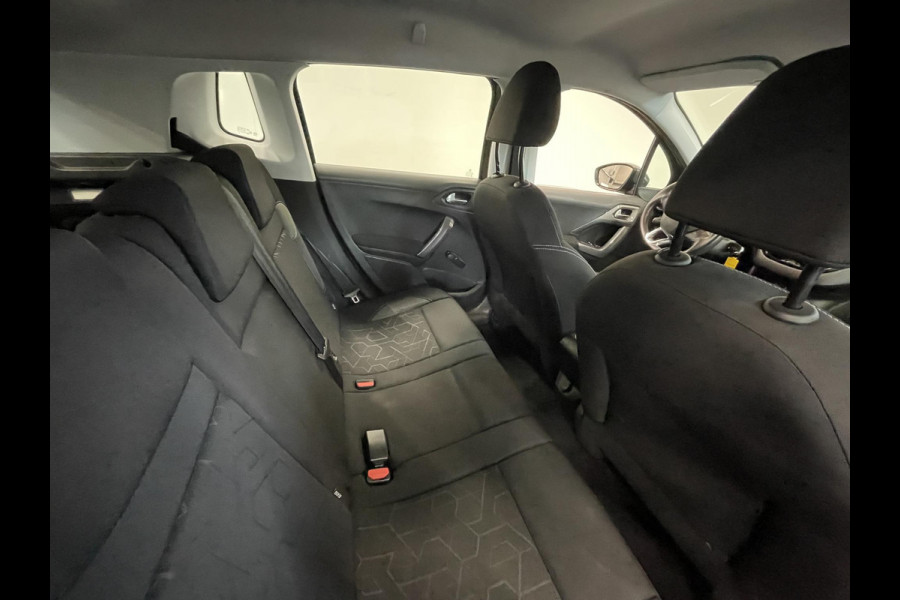 Peugeot 2008 1.2 PureTech Active 82pk Navigatie Apple Carplay/Android Auto Cruise Control Airco