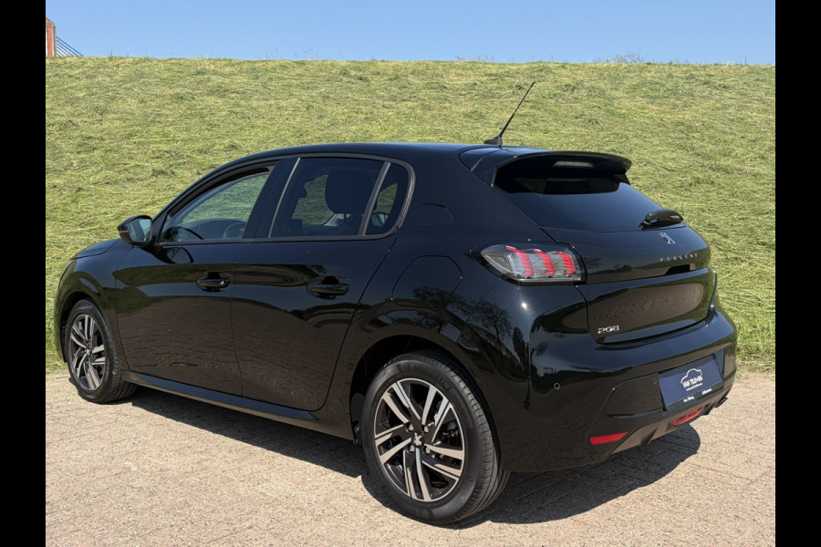 Peugeot 208 1.2 PureTech Allure !!! Verkocht !!! 1e Eigenaar | Dealeronderhouden & DB-Riem reeds vervangen | Apple Carplay/Android Auto | DAB + | NAVI | 3D Cockpit