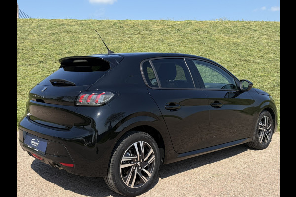 Peugeot 208 1.2 PureTech Allure !!! Verkocht !!! 1e Eigenaar | Dealeronderhouden & DB-Riem reeds vervangen | Apple Carplay/Android Auto | DAB + | NAVI | 3D Cockpit
