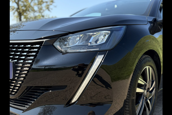 Peugeot 208 1.2 PureTech Allure !!! Verkocht !!! 1e Eigenaar | Dealeronderhouden & DB-Riem reeds vervangen | Apple Carplay/Android Auto | DAB + | NAVI | 3D Cockpit