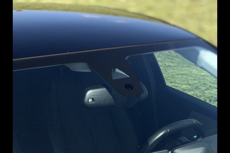 Peugeot 208 1.2 PureTech Allure !!! Verkocht !!! 1e Eigenaar | Dealeronderhouden & DB-Riem reeds vervangen | Apple Carplay/Android Auto | DAB + | NAVI | 3D Cockpit