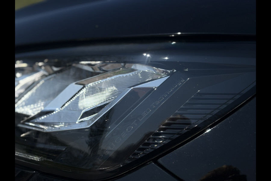 Peugeot 208 1.2 PureTech Allure !!! Verkocht !!! 1e Eigenaar | Dealeronderhouden & DB-Riem reeds vervangen | Apple Carplay/Android Auto | DAB + | NAVI | 3D Cockpit