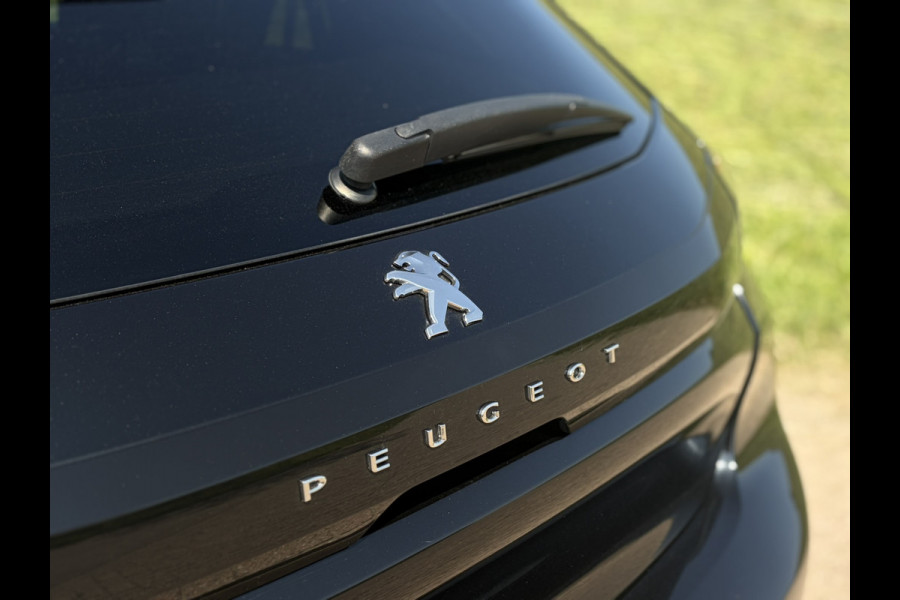 Peugeot 208 1.2 PureTech Allure !!! Verkocht !!! 1e Eigenaar | Dealeronderhouden & DB-Riem reeds vervangen | Apple Carplay/Android Auto | DAB + | NAVI | 3D Cockpit