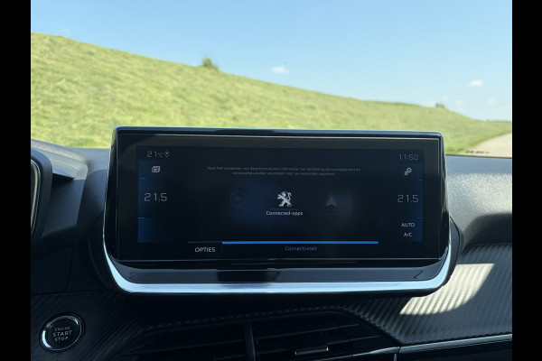 Peugeot 208 1.2 PureTech Allure !!! Verkocht !!! 1e Eigenaar | Dealeronderhouden & DB-Riem reeds vervangen | Apple Carplay/Android Auto | DAB + | NAVI | 3D Cockpit