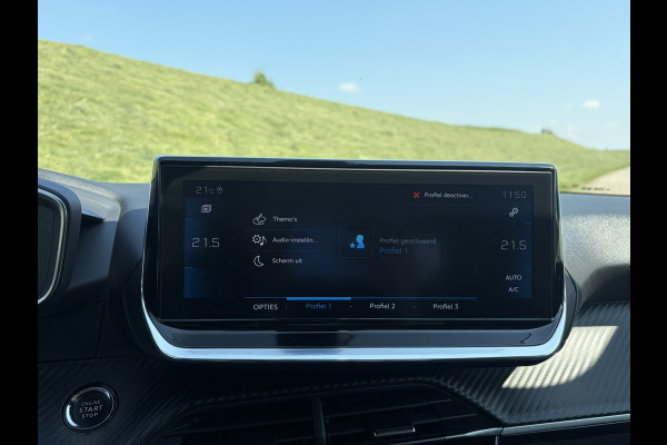 Peugeot 208 1.2 PureTech Allure !!! Verkocht !!! 1e Eigenaar | Dealeronderhouden & DB-Riem reeds vervangen | Apple Carplay/Android Auto | DAB + | NAVI | 3D Cockpit