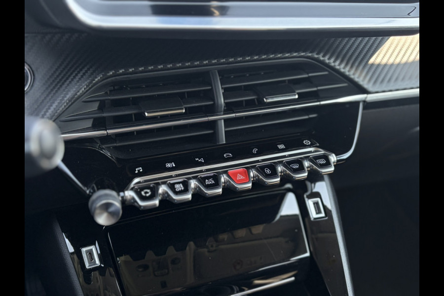 Peugeot 208 1.2 PureTech Allure !!! Verkocht !!! 1e Eigenaar | Dealeronderhouden & DB-Riem reeds vervangen | Apple Carplay/Android Auto | DAB + | NAVI | 3D Cockpit