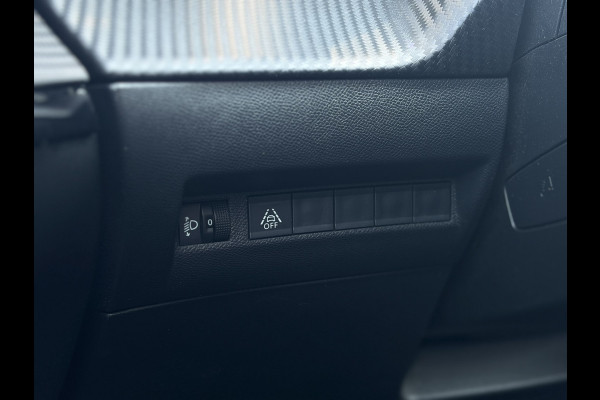 Peugeot 208 1.2 PureTech Allure !!! Verkocht !!! 1e Eigenaar | Dealeronderhouden & DB-Riem reeds vervangen | Apple Carplay/Android Auto | DAB + | NAVI | 3D Cockpit