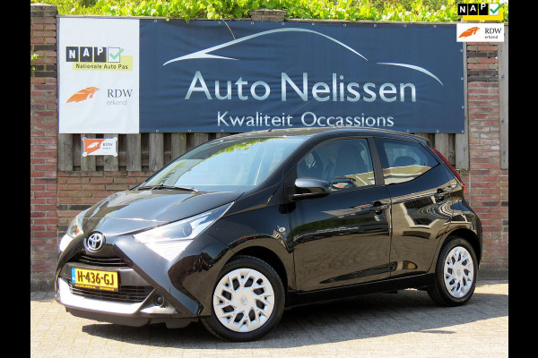 Toyota Aygo 1.0 VVT-i x-play | AIRCO | CRUISE CONTROL | ACHTERUITRIJCAMERA | DEALER OH |
