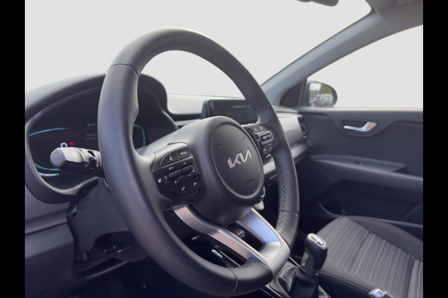 Kia Stonic 1.0 T-GDi MHEV DynamicPlusLine Stoel- en stuurverwarming | Cruise | Navi | Privacy Glass | Camera |