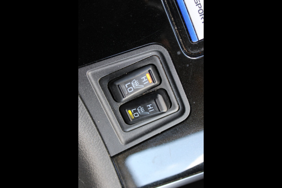 Mitsubishi Outlander 2.4 PHEV Intense+ | Trekhaak | Camera | Navigatie | Stoelverwarming