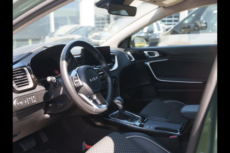 Kia Ceed Sportswagon 1.5 T-GDi DynamicPlusLine | Matrix LED Koplampen | Stoel/Stuurverwarming | Keyless Go | Elektrisch bedienbare achterklep | Carplay | Navigatie