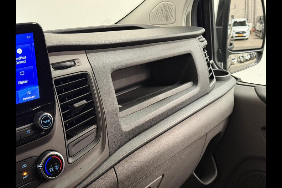 Ford Transit Custom 300 2.0 TDCI L2H1 Trend Automaat Airco Navigatie Cruise Control Camera Parkeersensoren