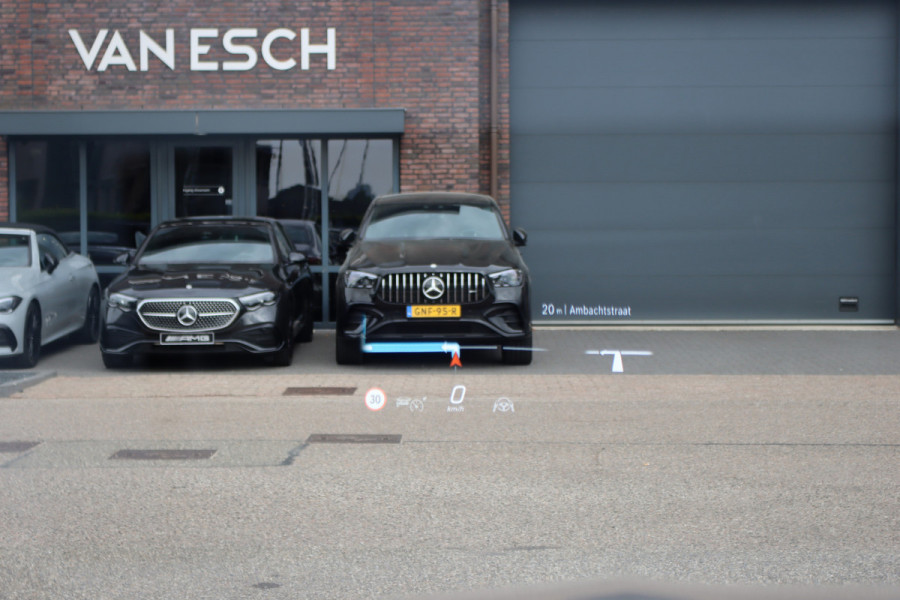 Mercedes-Benz EQE SUV 500 4MATIC AMG Line 91 kWh | 65.000,- ex BTW | Luchtvering | Hyperscreen | Achterasbesturing | Distronic+ | Massage | HUD | Stoelventilatie | Trekhaak | Memory | Verwarmd Stuurwiel | 22kW |