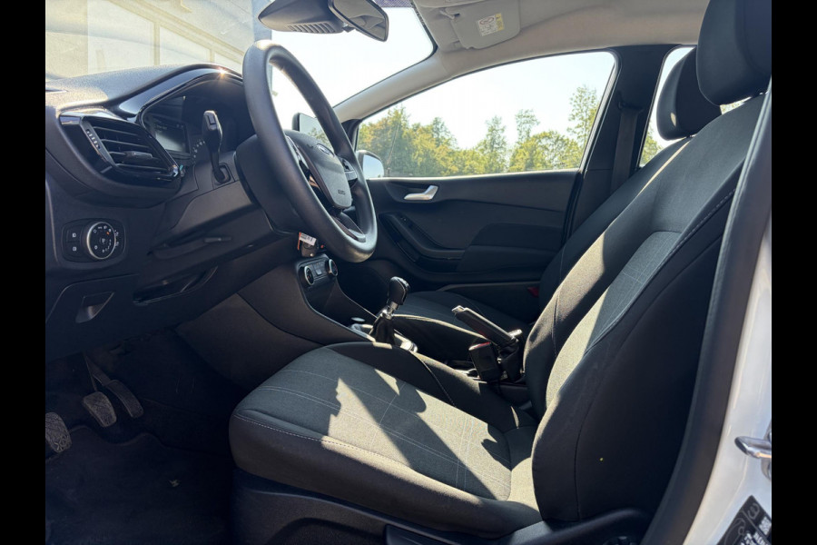 Ford Fiesta 1.0 EcoBoost Connected 1e Eigenaar,Apple Carplay,Airco,Cruise,Rijstrooksensor,Pdc,6 Bak,N.A.P,95pk,Dealer Onderhouden,Apk tot 06-2028