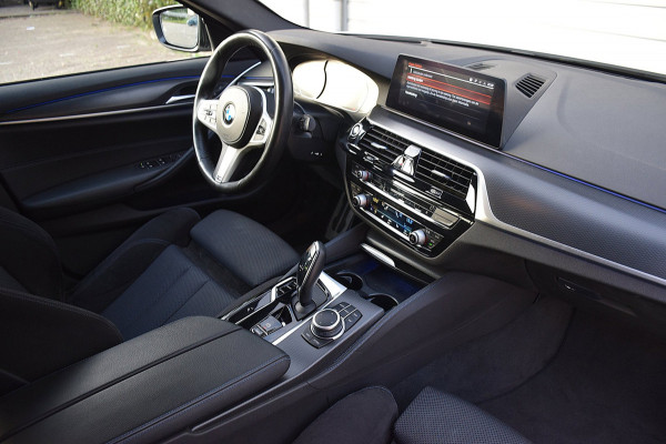 BMW 5 Serie Touring 530i High Executive*M-Pakket*Head-up*20"Inch*92Dkm*2021*