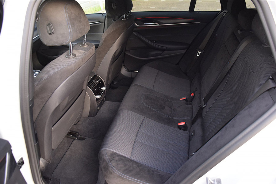 BMW 5 Serie Touring 530i High Executive*M-Pakket*Head-up*20"Inch*92Dkm*2021*