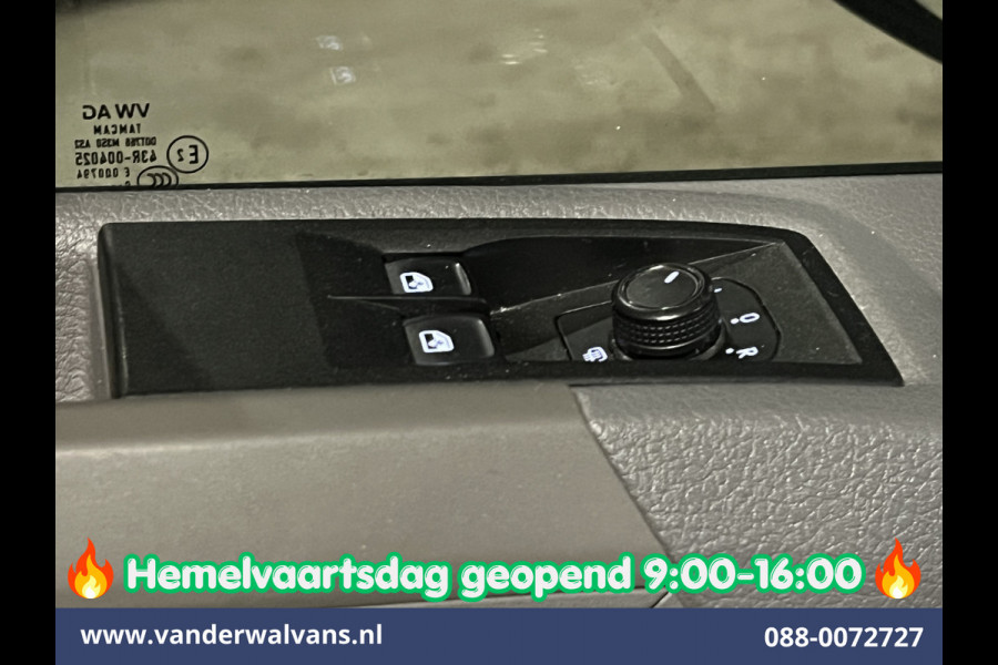 Volkswagen Crafter 2.0 TDI 141pk L3H3 L2H2 Euro6 Airco | Camera | Apple Carplay | Cruisecontrol Android Auto