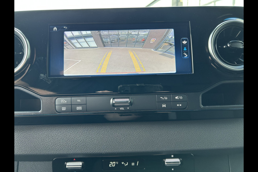 Mercedes-Benz eSprinter 320 L2 H2 Pro 81kWh / Snel laden 115Kw / Trekhaak / MBUX / Navigatie / Camera / Cruise control / Airco / 270 Graden achterdeuren