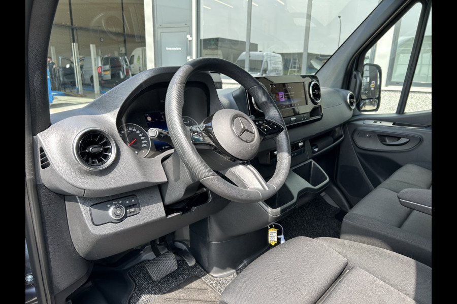 Mercedes-Benz Sprinter 317 CDI L2 H2 Pro LED / MBUX / Navigatie / Camera / Parkeersensoren / Cruise control / Airco / 270 Graden achterdeuren