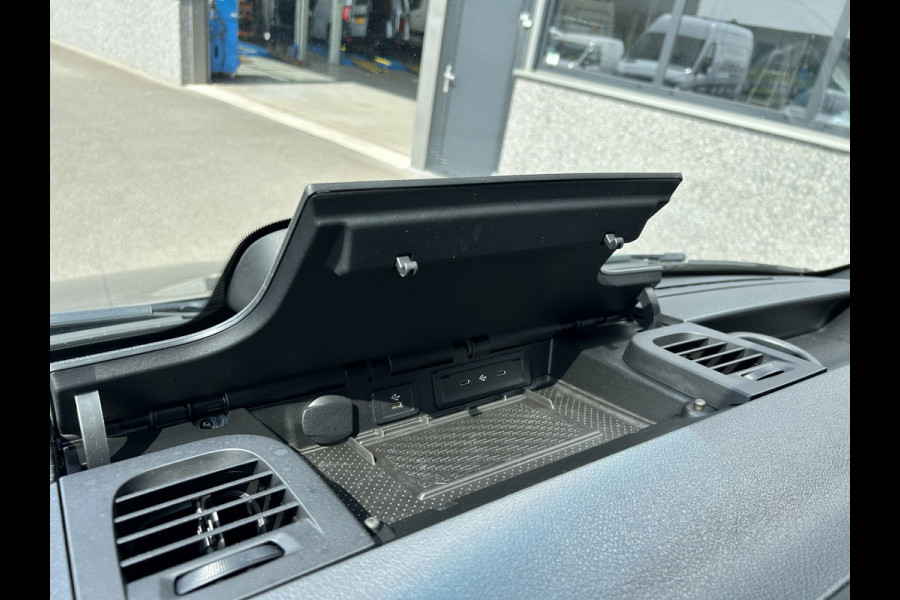 Mercedes-Benz Sprinter 317 CDI L2 H2 Pro LED / MBUX / Navigatie / Camera / Parkeersensoren / Cruise control / Airco / 270 Graden achterdeuren