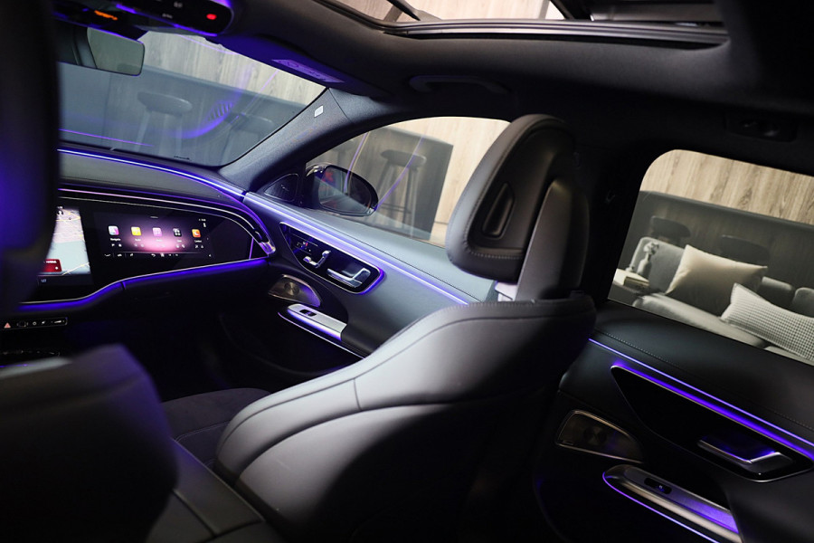 Mercedes-Benz E-Klasse Estate 300 e AMG 53 Look / HYPERSCREEN / BURMESTER / Head Up / 360 Camera / Aug Reality / Pano / 22 Inch