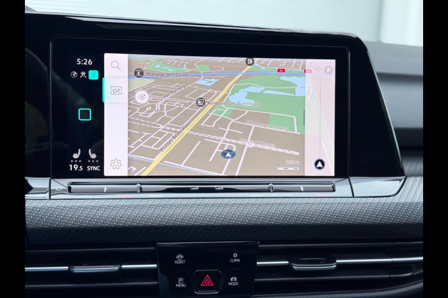 Volkswagen Golf 1.5 eTSI R-Line Pano/H&K/Matrix/Trekhaak