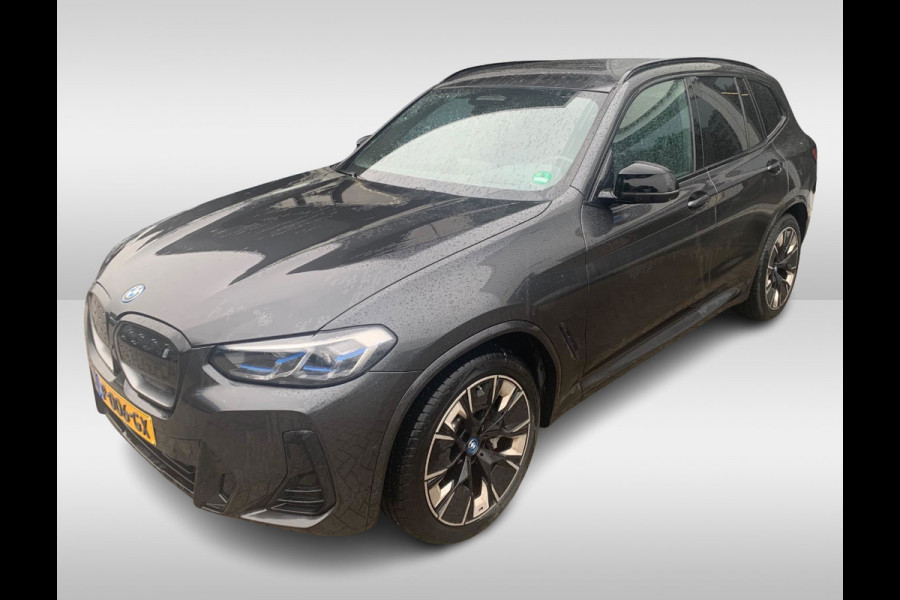 BMW iX3 High Executive 80 kWh / Trekhaak / Panoramadak / 360Camera / Head-up / Laser LED / Harman Kardon / ACC / Keyless / Dodehoek / DAB