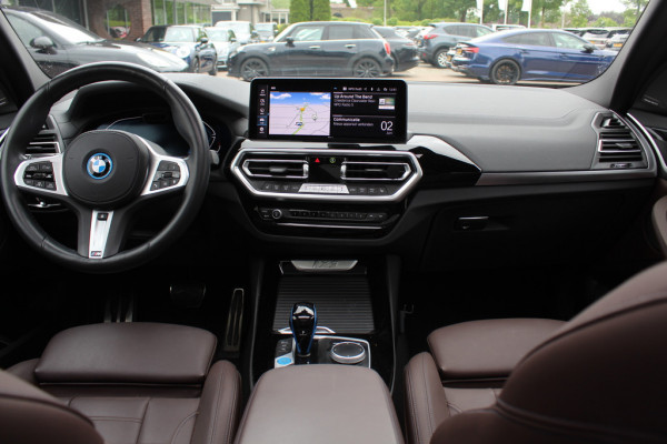 BMW iX3 High Executive 80 kWh / Trekhaak / Panoramadak / 360Camera / Head-up / Laser LED / Harman Kardon / ACC / Keyless / Dodehoek / DAB