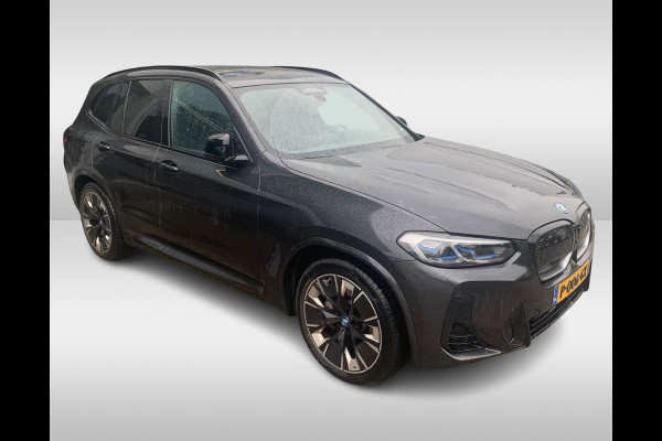 BMW iX3 High Executive 80 kWh / Trekhaak / Panoramadak / 360Camera / Head-up / Laser LED / Harman Kardon / ACC / Keyless / Dodehoek / DAB